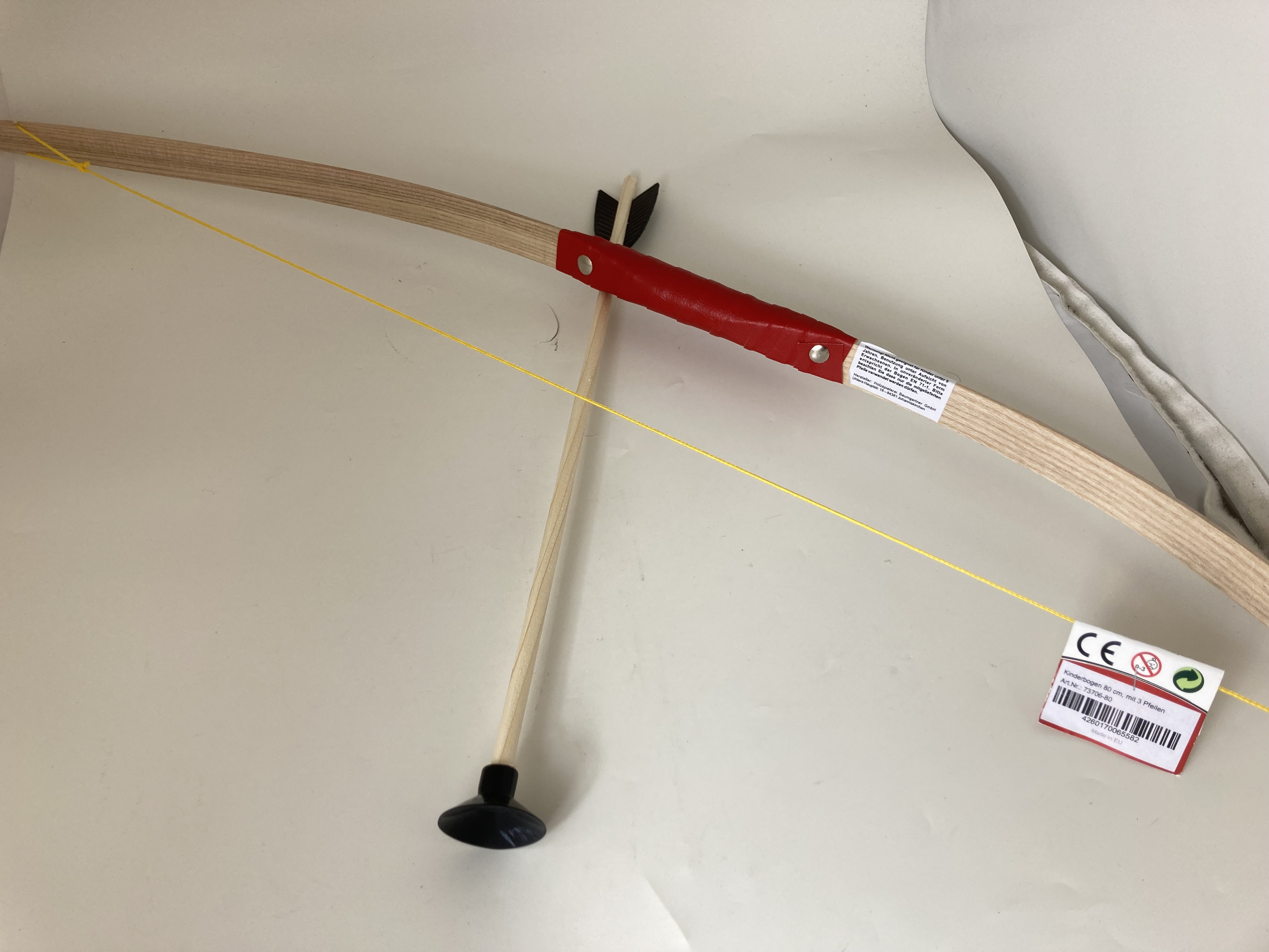 Toy bow ; Holzspielerei ; Kinderbogen