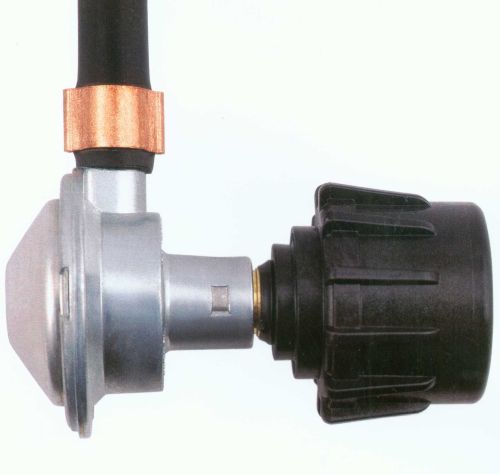 Marshall Gas Controls Model 451 and 452 LP-Gas regulators on Char-Broil®, Kenmore®, and Thermos® brand LP-Gas Grills (shipped to retailers between April 15, 2003 and May 6, 2003) 해외리콜정보