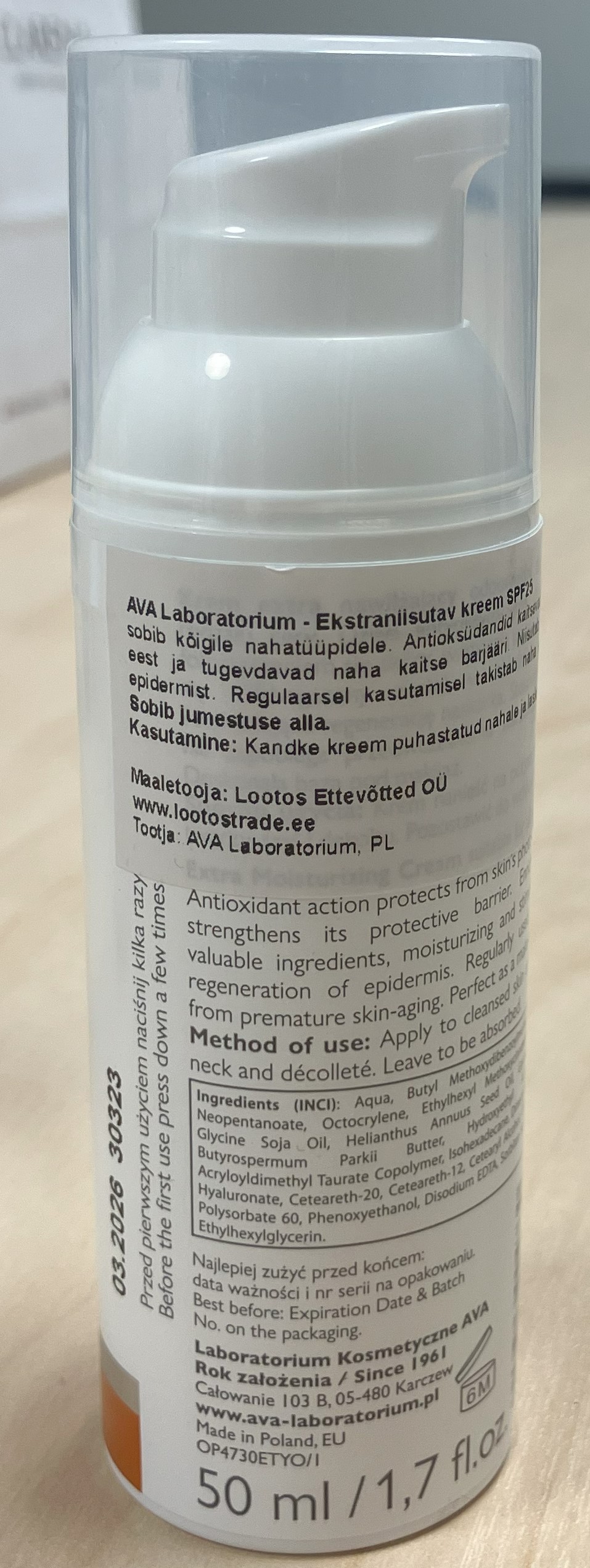Face cream ; AVA Laboratorium ; EXTRA MOISTURIZ...